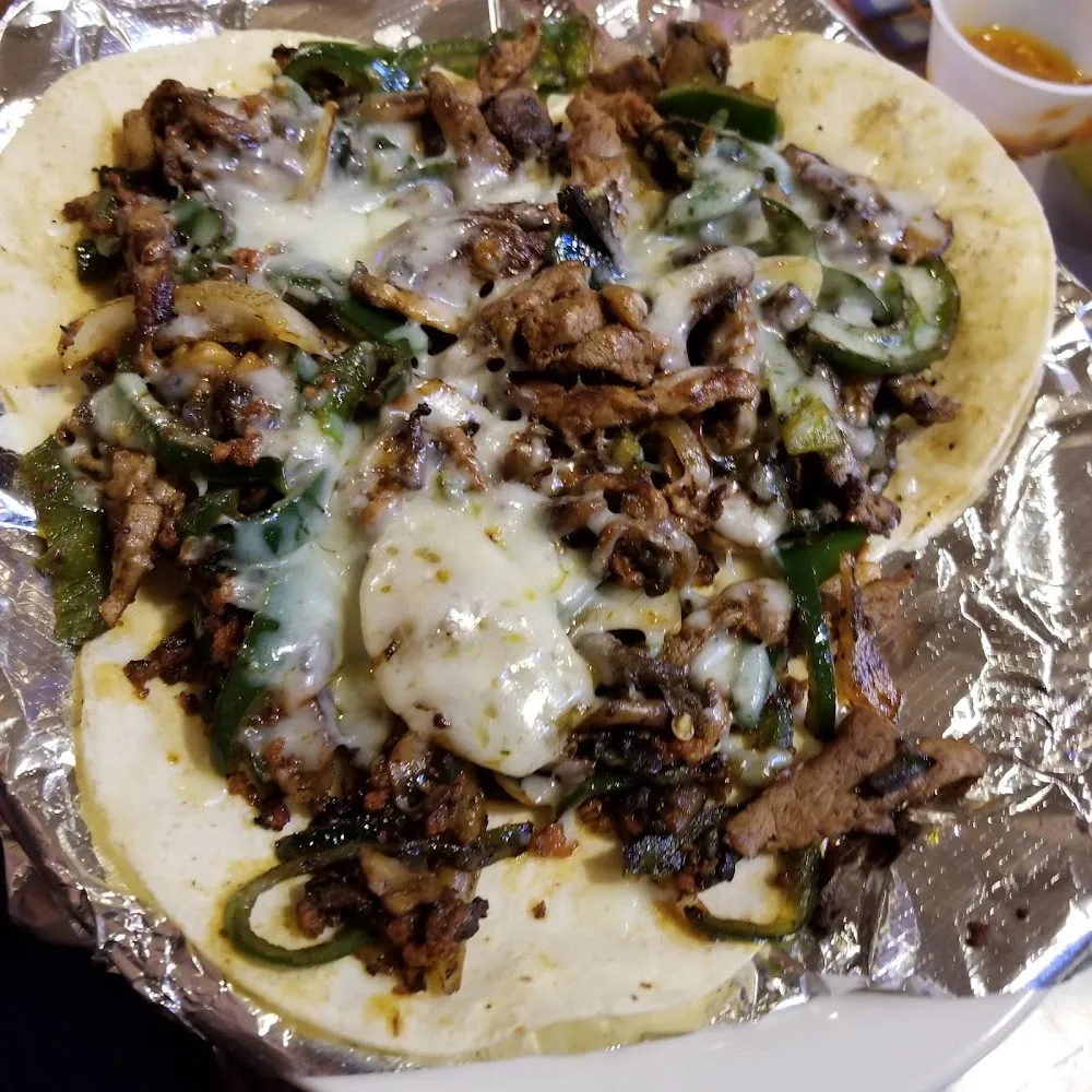 Syreet Tacos with Carne Asada and Chorizo